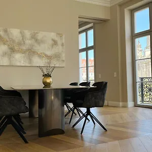 Luxury / 3-raum-suite An Der Frauenkirche / 4 Apartment